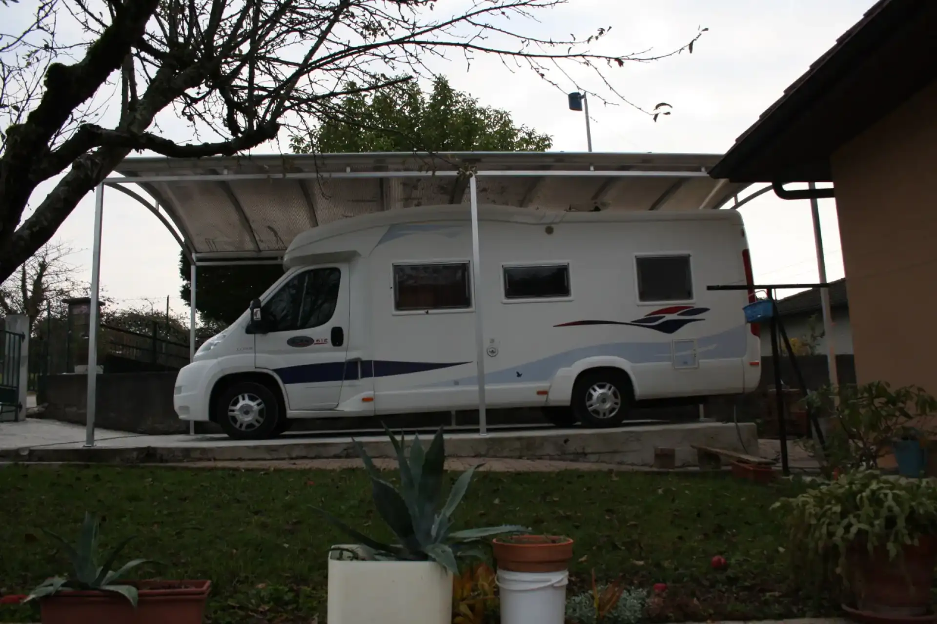 carport camping-car